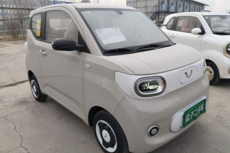 Used Wuling Hongguang MINIEV 2024 3rd Generation 215km Youth Edition
