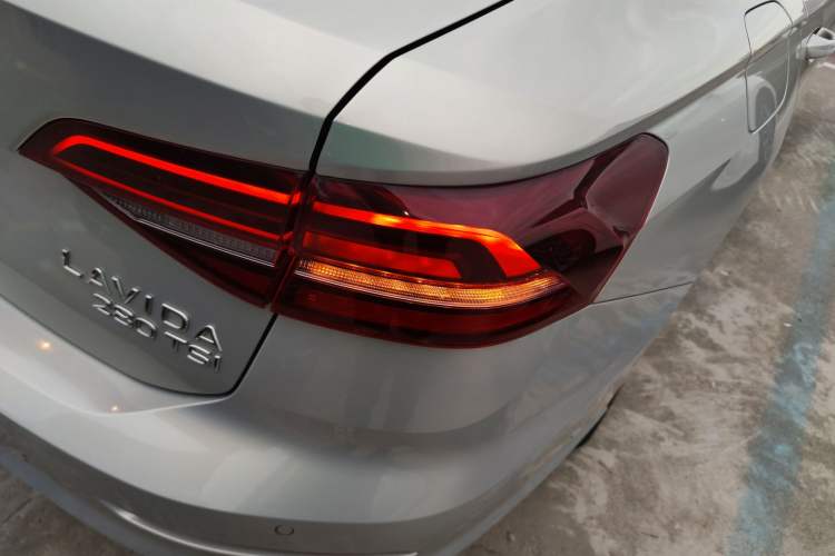 Used Volkswagen Lavida 2021 280TSI DSG Comfort Edition
