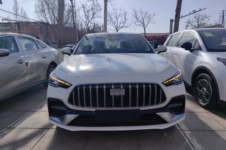 Used  Galaxy Stellar 6 
