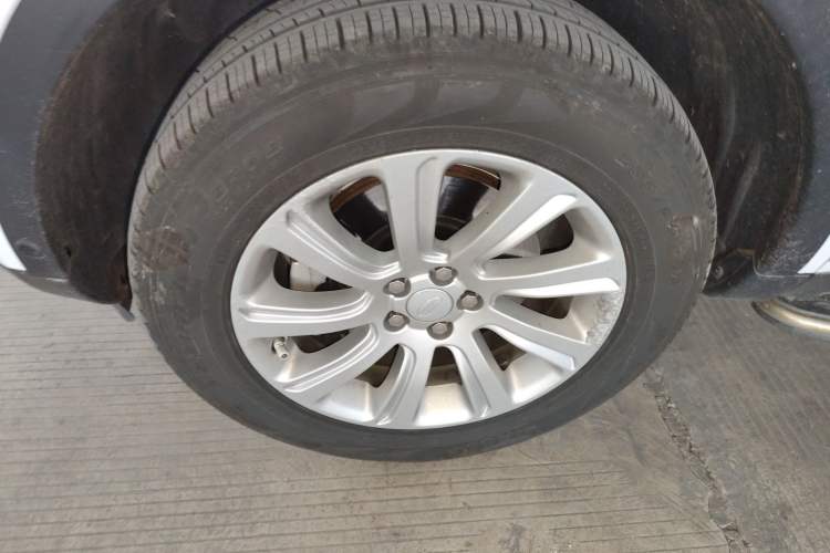 Used Land Rover Discovery Sport 2018 240 PS SE Version
