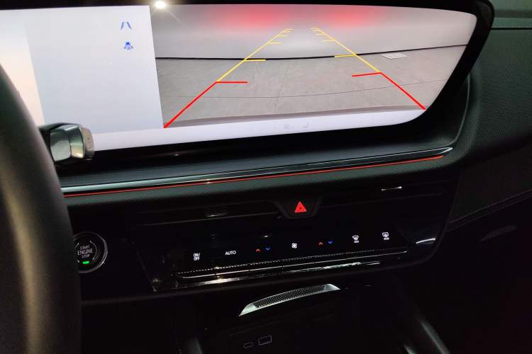 Used Buick Envision 2025 25T Entry-Grade Platinum Edition