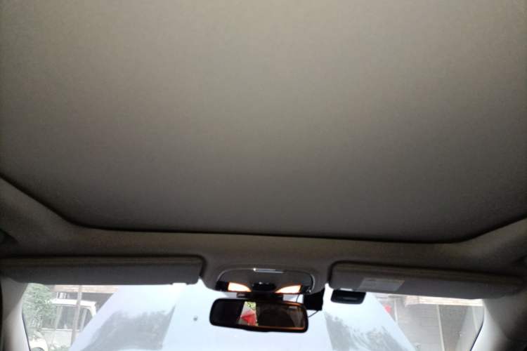 Used  Cherokee 2017 2.4L Leading Edition