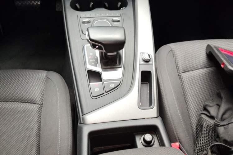 Used Audi A4L 2018 30th Anniversary Edition 40 TFSI Trendy Model