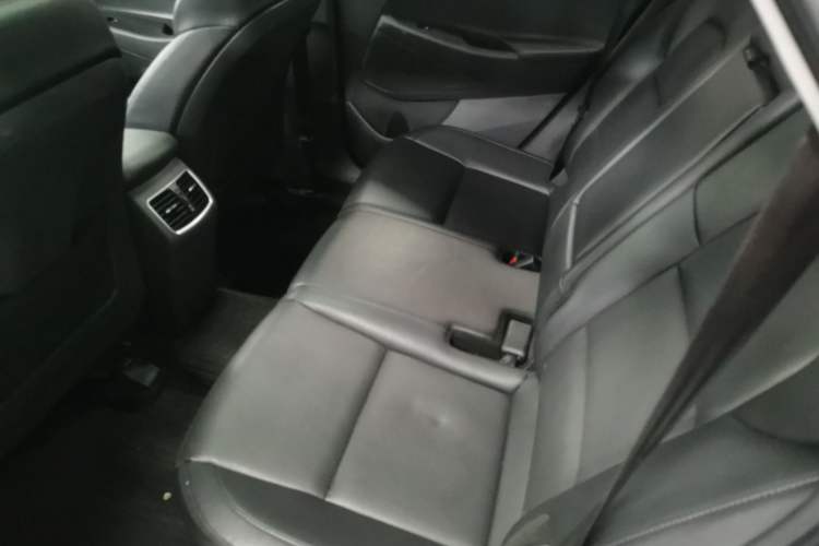 Used Hyundai Tucson 2015 1.6T Dual-Clutch Two-Wheel-Drive Smart Model
