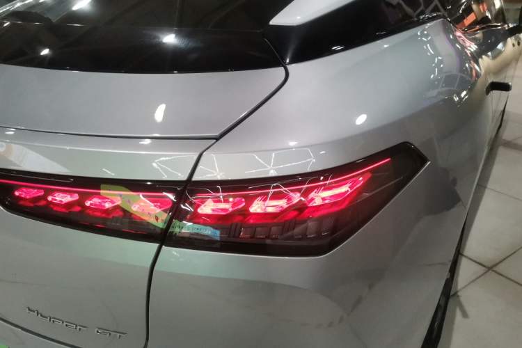 Used  GT 2023 560 Rear-Drive Seven-Wing Edition