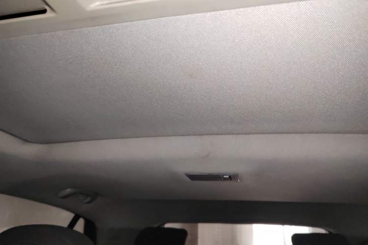 Used Buick Encore 2015 1.4T Automatic Two-Wheel Drive Urban Elite Version
