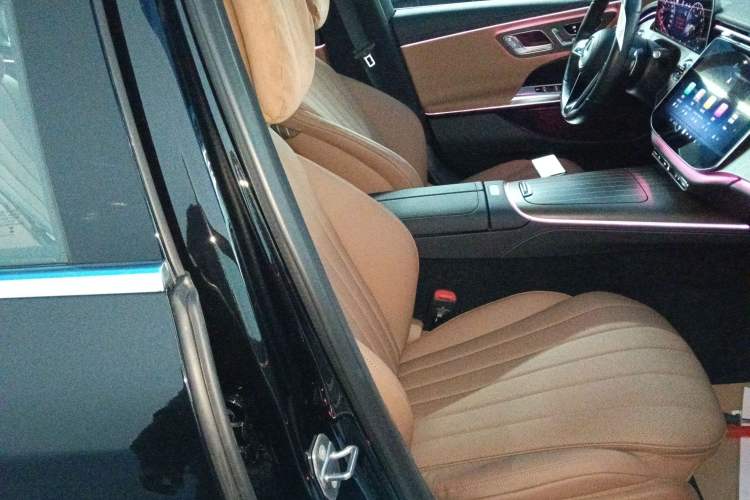 Used Mercedes-Benz E-Class 2024 E 300 L Stylish Model
