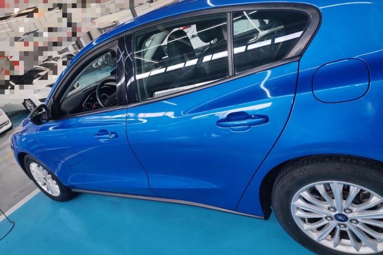 Used Ford Focus 2019 Hatchback EcoBoost 180 Automatic Trendy Model
