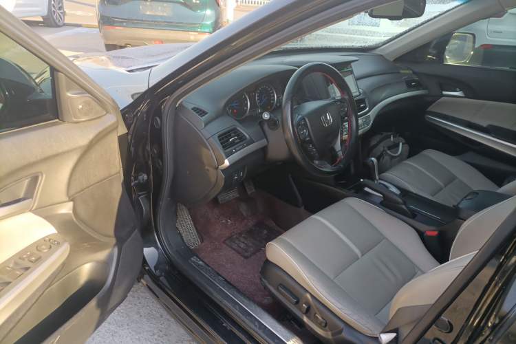 Used Honda Crosstour 2014 2.4L Luxury Edition