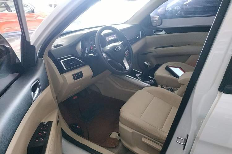 Used Zotye Domy X5 2017 Value Edition 1.6L Manual Comfort Model
