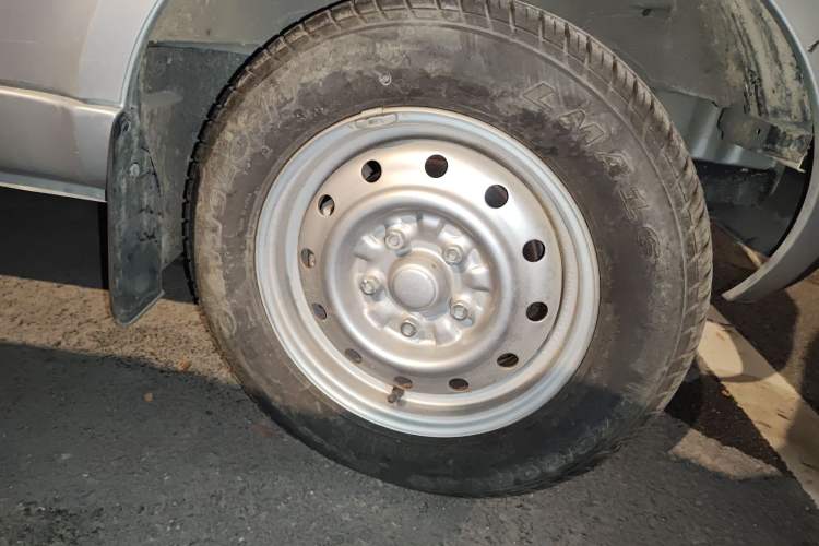 Used Wuling Rongguang 2021 1.5L Extended Standard Version with Air Conditioning – L3C