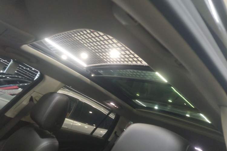 Used Buick Envision 2019 20T Two-Wheel Drive Elite Version China VI Standard
