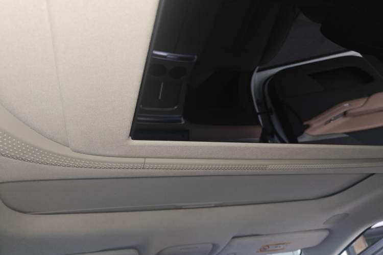 Used XPeng X9 2025 740 Ultra-Long Range Max
