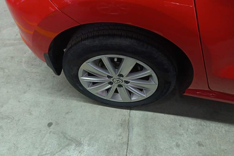 Used Volkswagen Polo 2014 1.6L Automatic Comfort Edition
