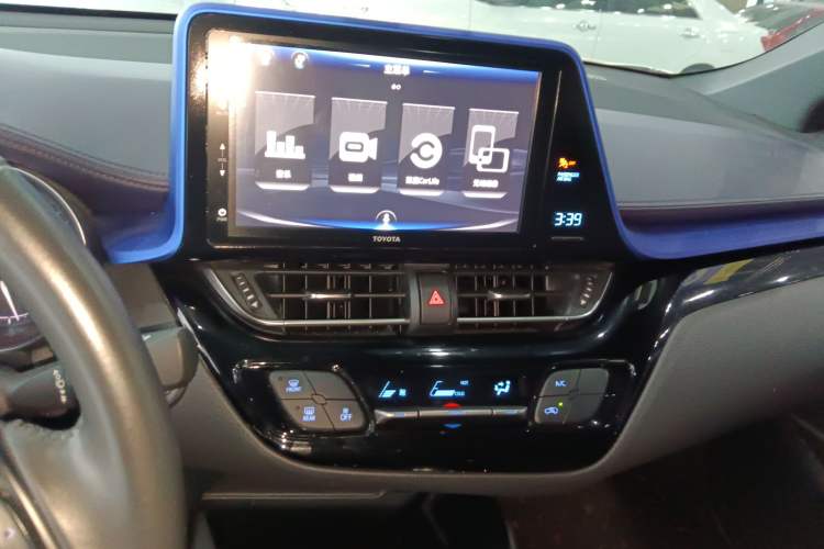 Used Toyota IZOA 2018 2.0L Yichi Edition China V Standard