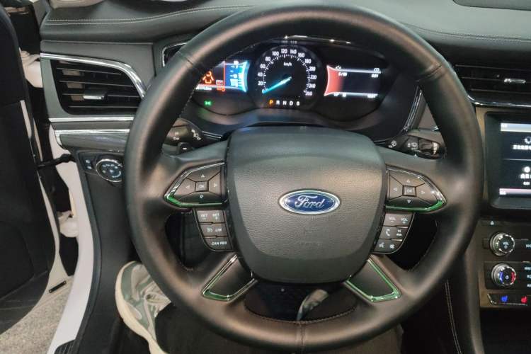 Used Ford Taurus 2015 EcoBoost 245 Fashion Edition
