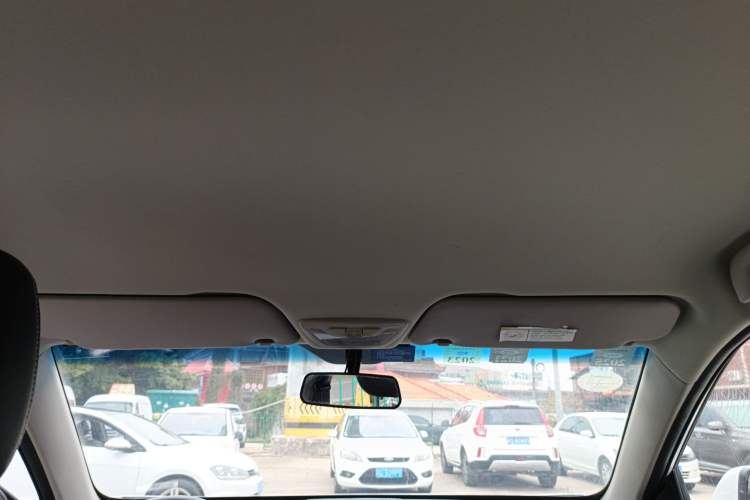 Used Baojun 510 2017 1.5L Manual Fashion Model
