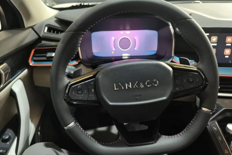 Used Lynk & Co 06 2020 1.5T YAO Halo