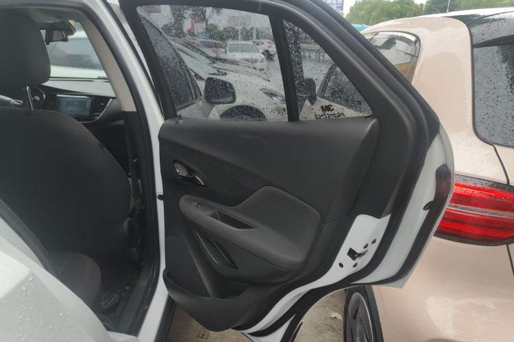 Used Buick Encore 2018 18T Automatic Two-Wheel Drive Urban Leading Model
