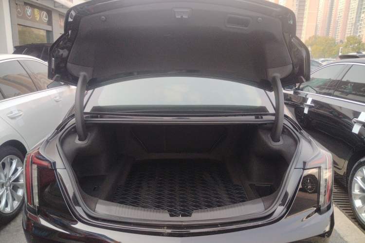 Used Cadillac CT5 2023 28T Prestige Model
