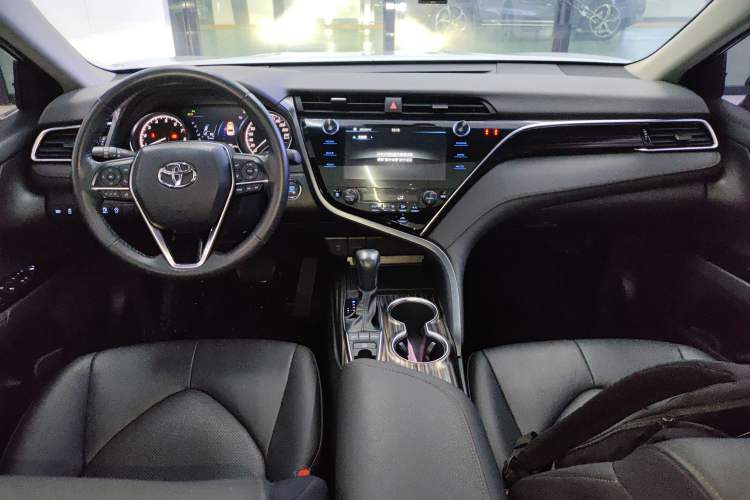 Used Toyota Camry 2019 Revised Version 2.5G Luxury Edition
