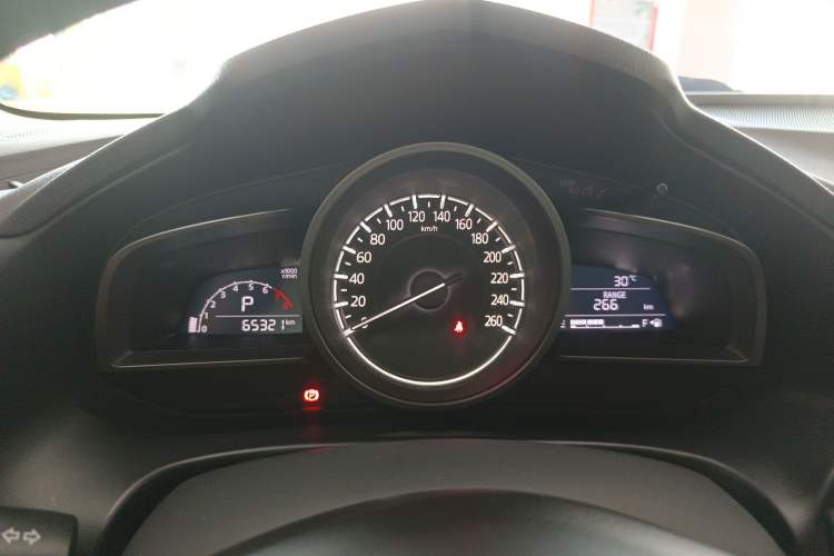 Used Mazda Mazda 3 Axela 2017 Sedan 1.5L Automatic Luxury Model Emission Standard China V
