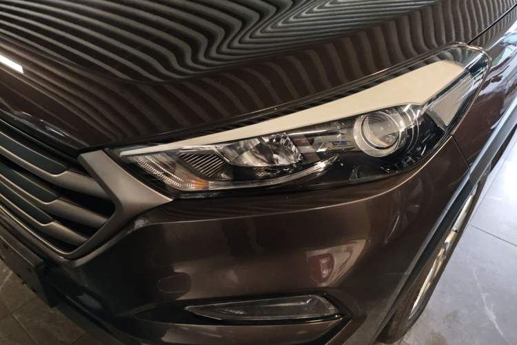 Used Hyundai Tucson 2018 1.6T Dual-Clutch Two-Wheel Drive 15th Anniversary Special Edition