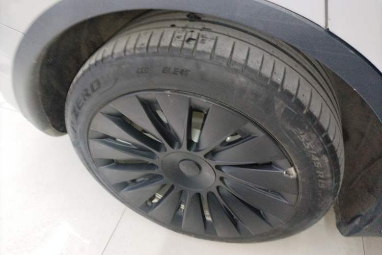 Used Tesla Model Y 2022 Rear-Wheel-Drive Version
