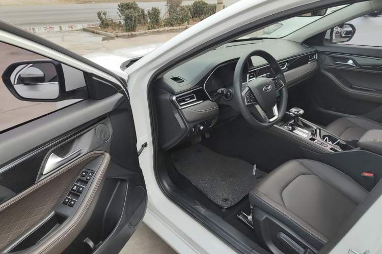 Used  J7 2020 1.5T CVT Superior Trim
