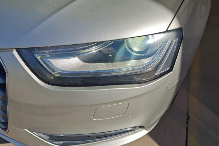 Used Audi A4L 2015 35 TFSI Automatic Comfort Model
