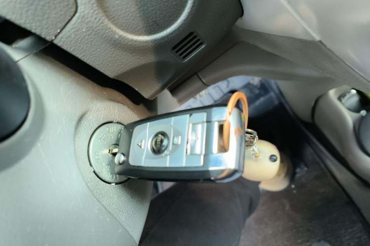 Used Nissan Sunny 2015 1.5XE Manual Comfort Edition
