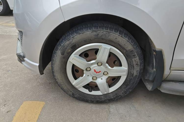 Used Wuling Hongguang 2015 1.5L S Basic Version China V Standard
