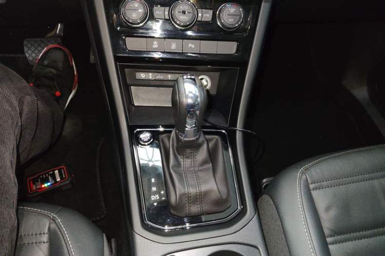 Used Volkswagen Touran 2018 Volkswagen Touran L 280TSI DSG Boundary Edition 7 Seats China V Emission Standard