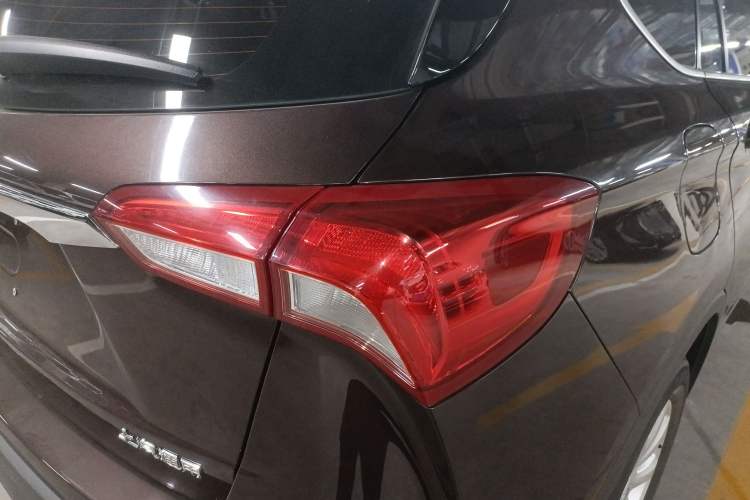 Used Buick Envision 2019 20T Two-Wheel Drive Elite Version China VI Standard
