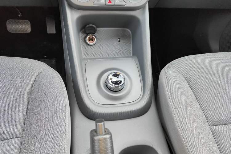 Used Wuling Hongguang New Energy 2024 All-Electric Model 300KM Standard Version
