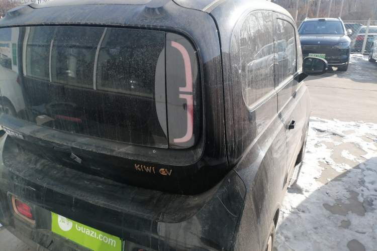 Used Baojun KiWi EV 2022 Designer Lite Edition Ternary Lithium