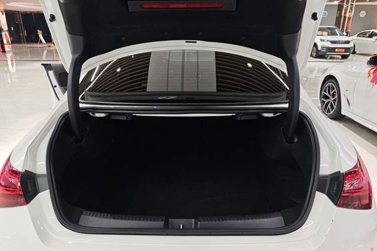 Used Mercedes-Benz CLA 2024 CLA 200
