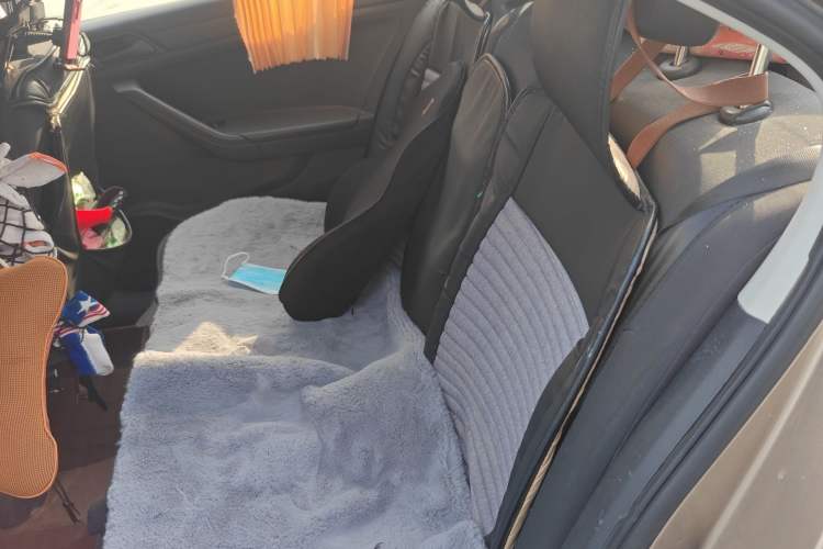 Used Volkswagen Jetta 2015 Zhuihui Edition 1.4L Manual Fashion Model
