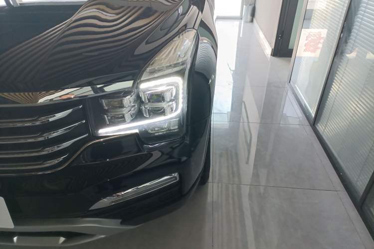 Used GAC Trumpchi GS8 2017 320T Two-Wheel Drive Luxury Smart Connectivity Version (7 Seats)
