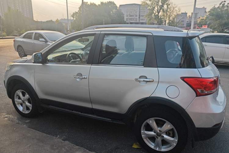 Used Haval H1 2016 Red-Label 1.5L AMT Luxury Model
