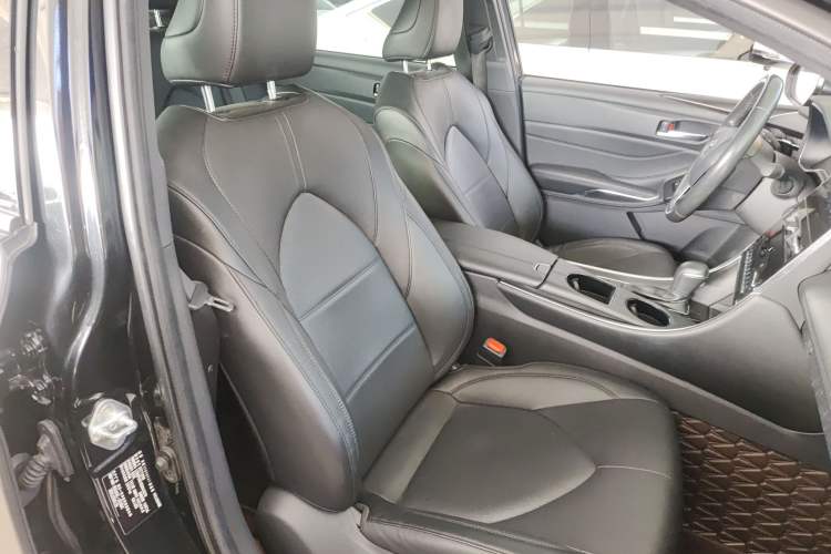 Used Toyota Avalon 2022 2.0L Luxury Edition