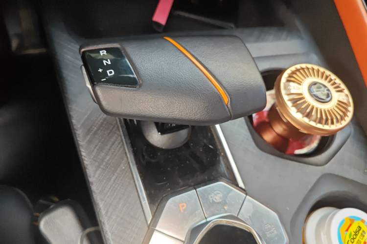 Used Changan UNI-V 2022 1.5T Smart Navigation Version
