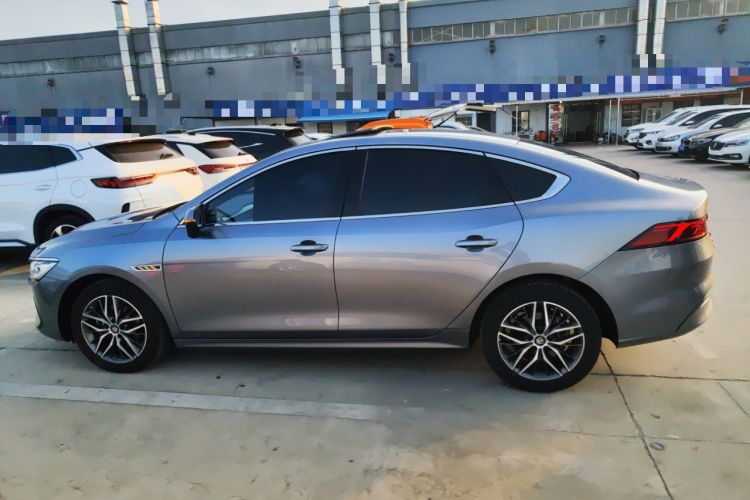 Used BYD Qin PLUS 2021 EV 400KM Luxury Model
