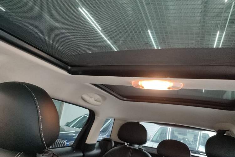 Used  Countryman 2014 1.6L COOPER Fun
