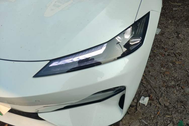 Used  SL03 2024 135Plus Glory Edition
