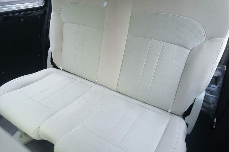 Used FORTHING Lingzhi 2022 M5 1.6L Practical 7-Seater