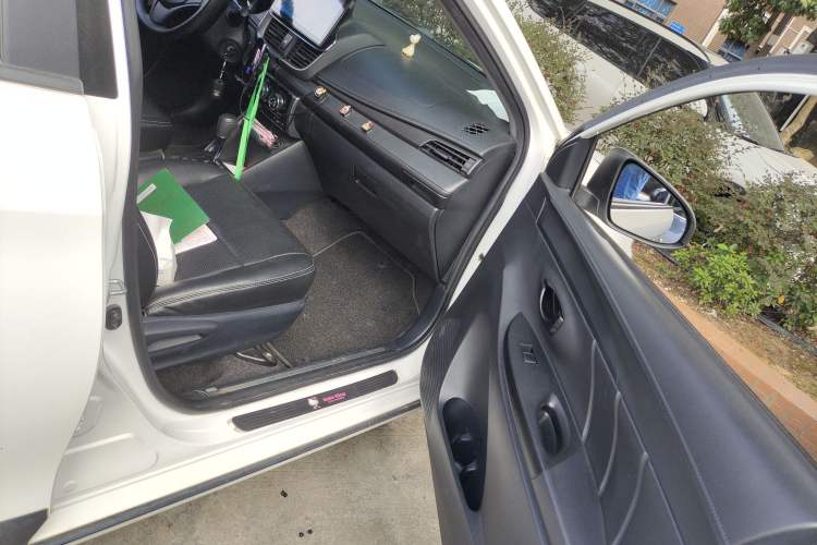 Used Toyota YARiS L 2021 X-Trail 1.5L CVT Leading Edition