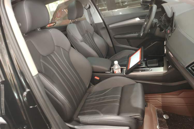 Used Audi Q5L 2023 40T Fashionable and Dynamic Edition
