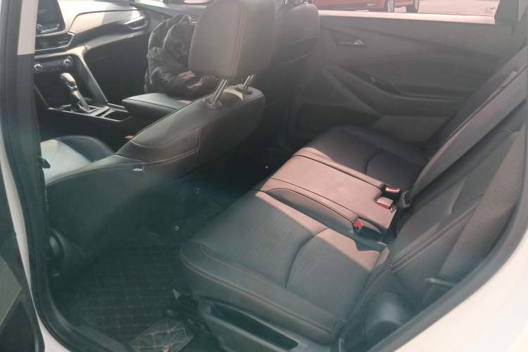 Used Chevrolet Orlando 2019 Redline 530T Automatic Enjoyment Version (5+2 Seating) China VI
