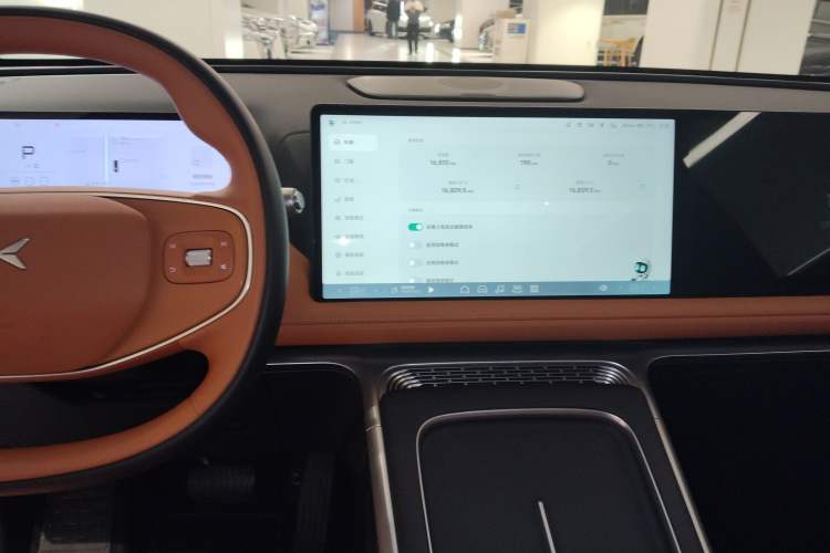 Used XPeng G9 2025 625 Long-Range Max
